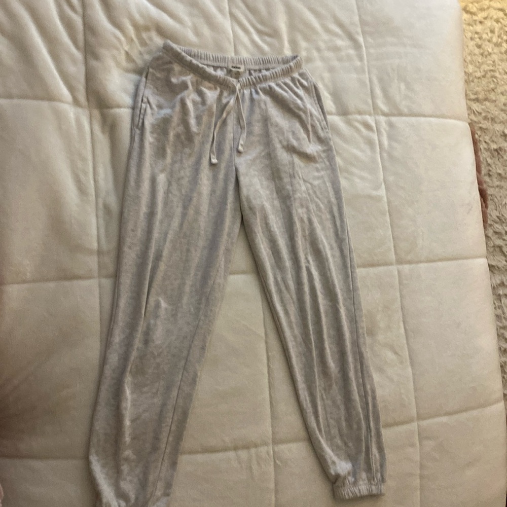 light grey jogger sweatpants